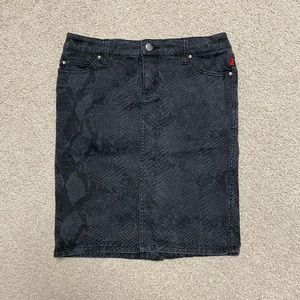 Hot Topic Tripp Grey Snakeskin Knee Length Pencil Skirt M